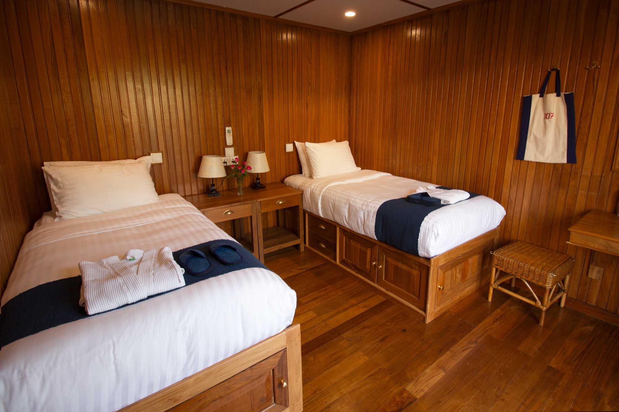 Pandaw RV Kindat Pandaw Cabin 6.jpg